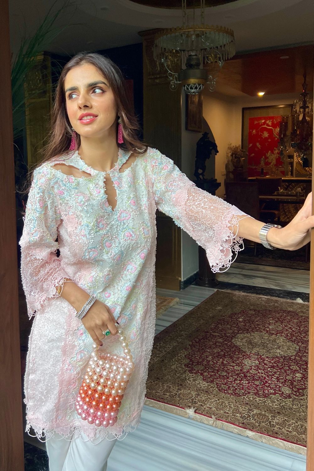 Sharnamli Mehra In Our Mavi White Kurta Set