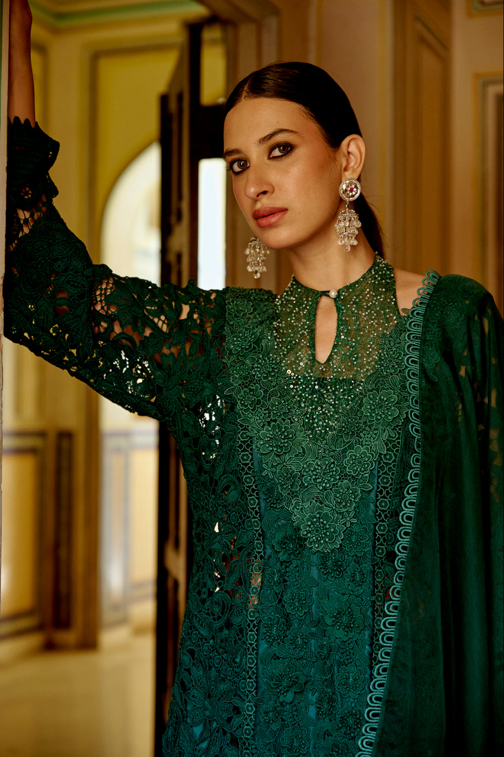 Sharnamli Mehra In Our Janvi Dark Green Kurta Set