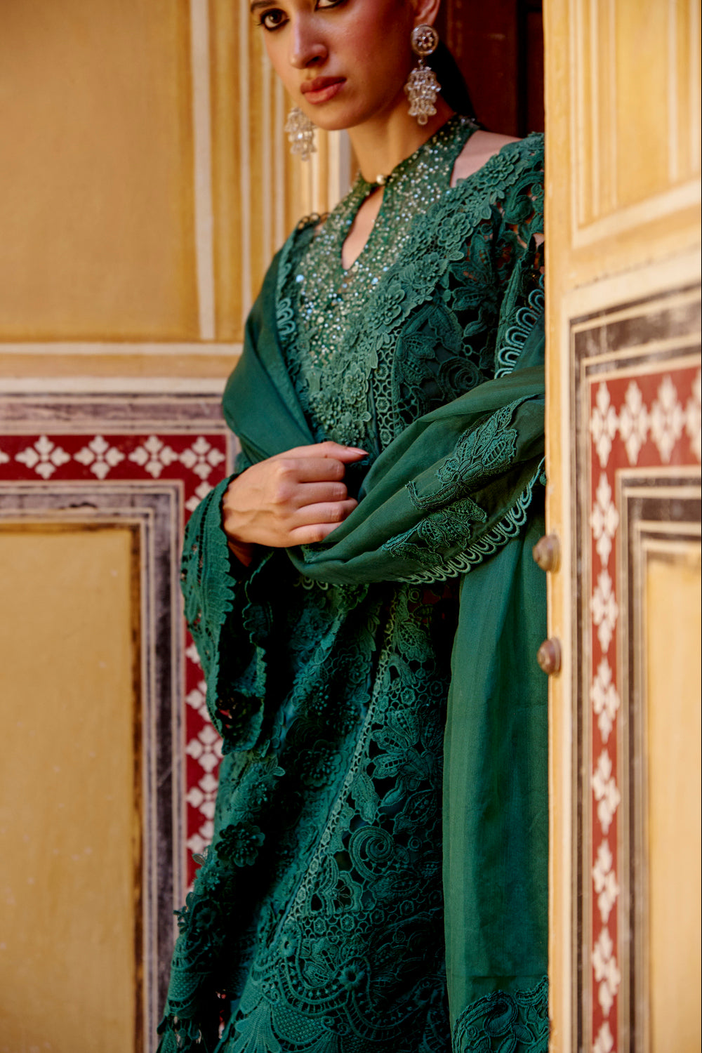 Sharnamli Mehra In Our Janvi Dark Green Kurta Set